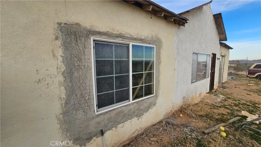 56727 Cone Boulevard, Landers, California 92285 home-pic-56