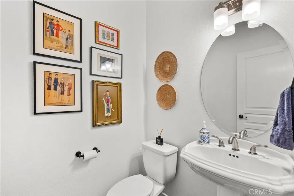7417 Darnoch Way, West Hills, California 91307 home-pic-6