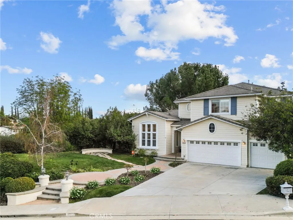 7417 Darnoch Way, West Hills, California 91307 home-pic-1