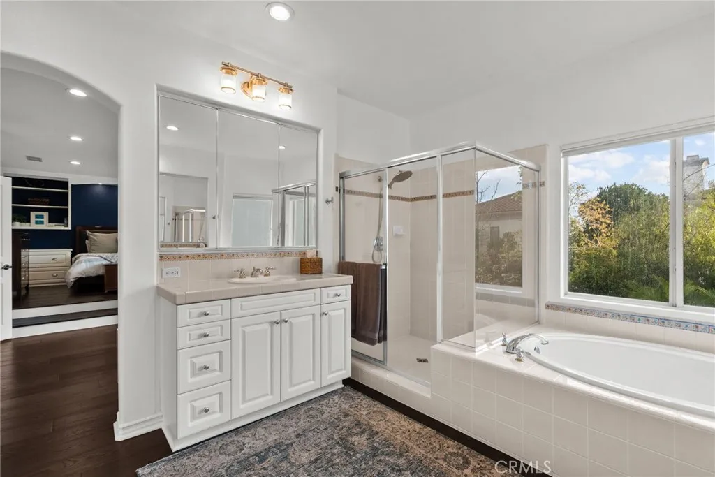7417 Darnoch Way, West Hills, California 91307 home-pic-35