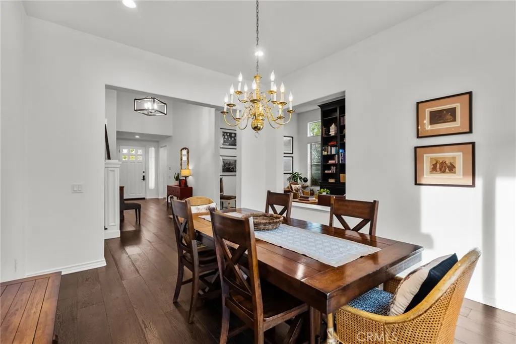 7417 Darnoch Way, West Hills, California 91307 home-pic-8