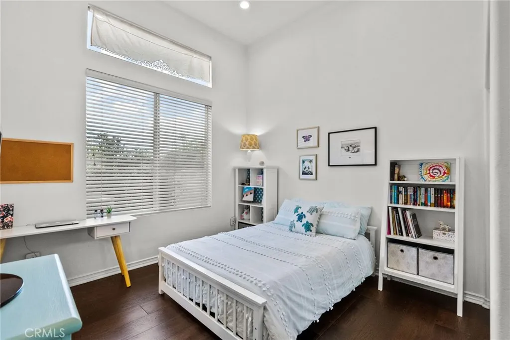 7417 Darnoch Way, West Hills, California 91307 home-pic-27