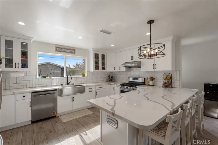 11534 Kitchen