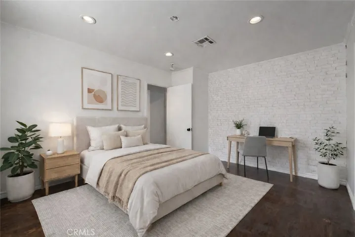1532 Bed#2 Virtually Staged