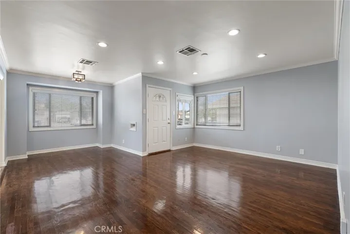 1532 livingroom