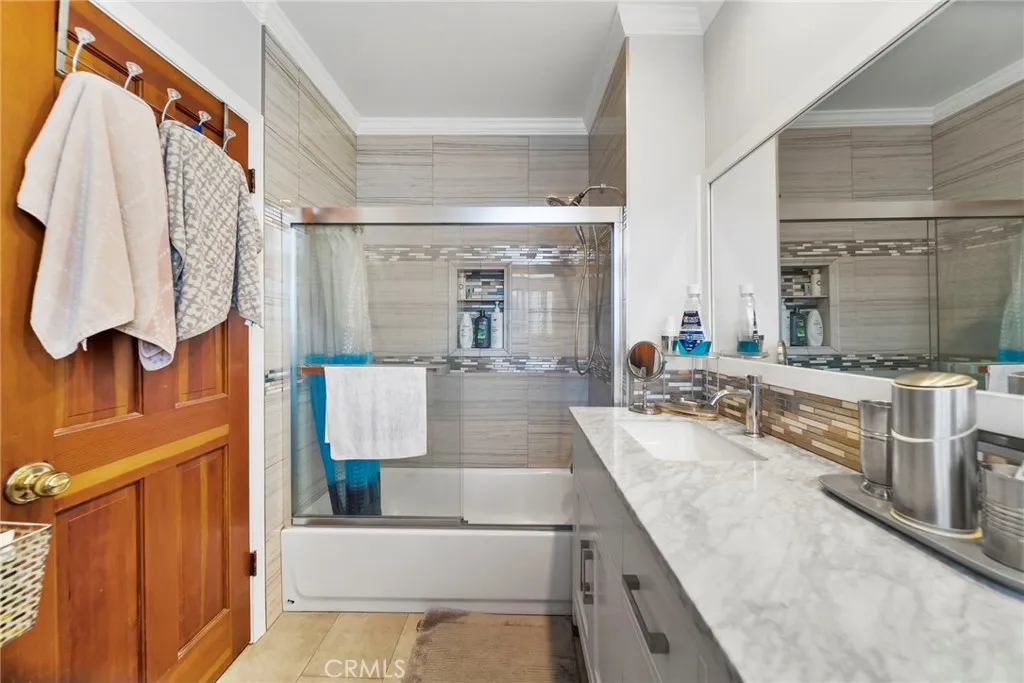 1747 N Avenue 46, Los Angeles, California 90041 home-pic-45