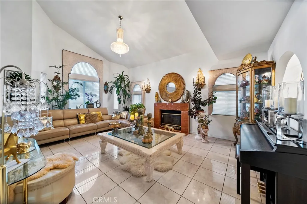 1747 N Avenue 46, Los Angeles, California 90041 home-pic-17