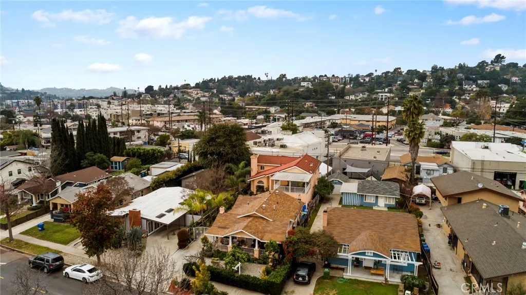 1747 N Avenue 46, Los Angeles, California 90041 home-pic-12
