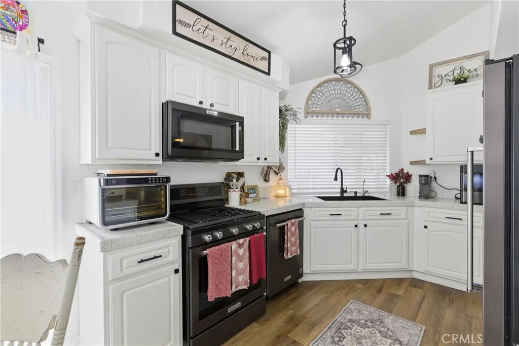 41454 Avenida De La Reina, Temecula, California 92592 home-pic-13