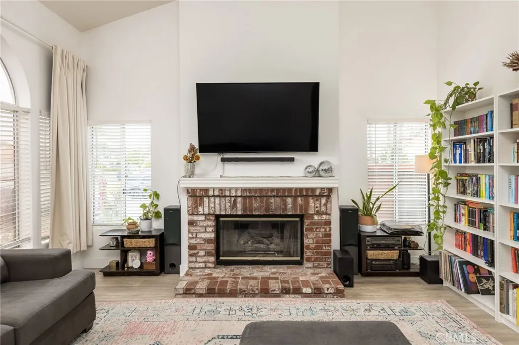 30232 Via Palermo, Menifee, California 92584 home-pic-6