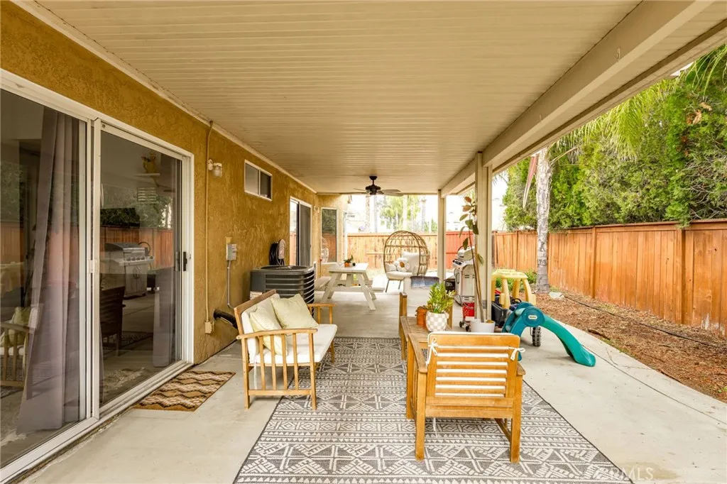 30232 Via Palermo, Menifee, California 92584 home-pic-19
