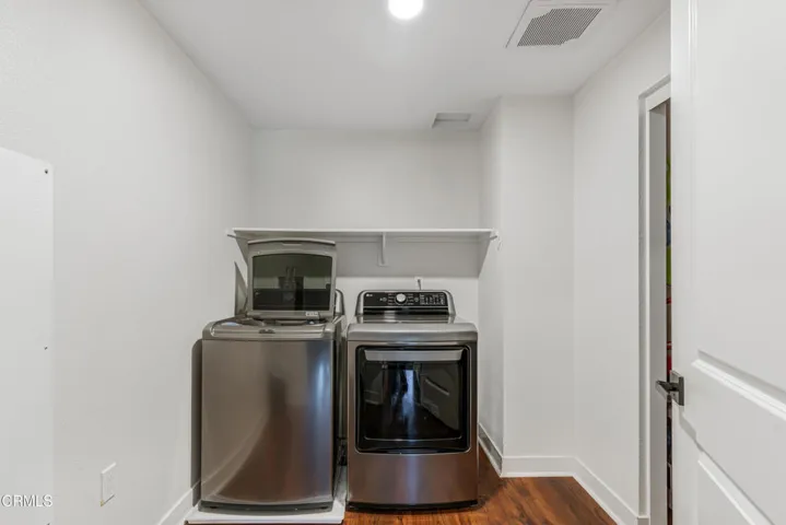 4 Remove objects in blue