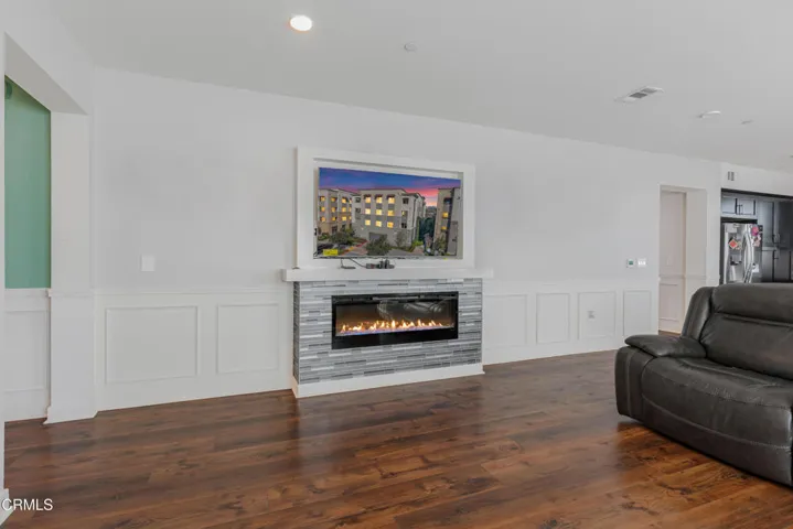 9 Remove objects in blue and  light fire