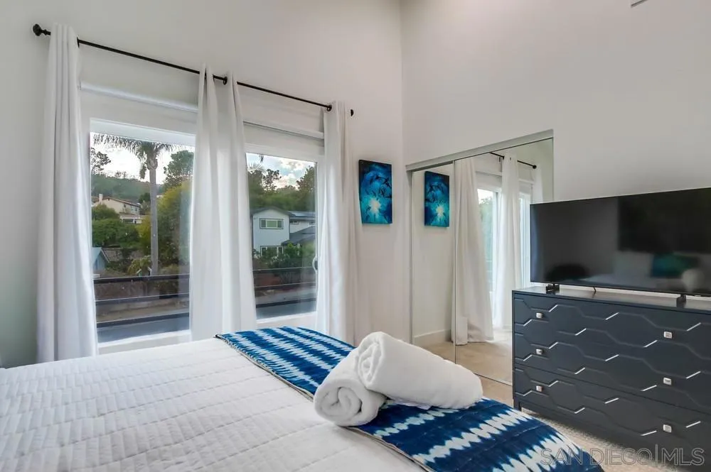 13297 Portofino Drive, Del Mar, California 92014 home-pic-44