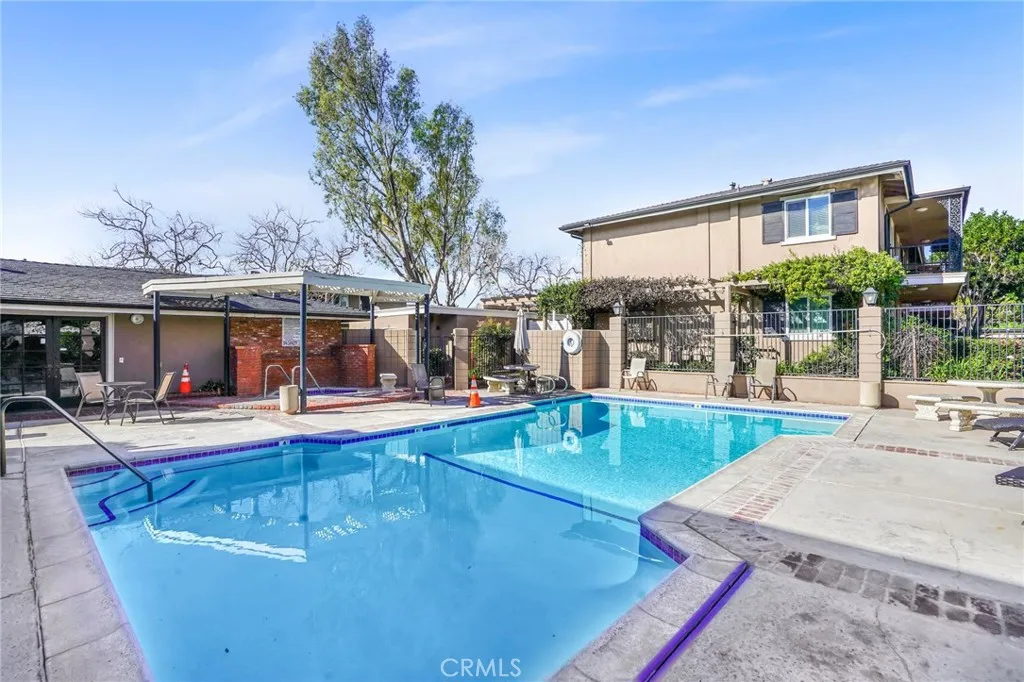 660 S Glassell 36, Orange, California 92866 home-pic-9