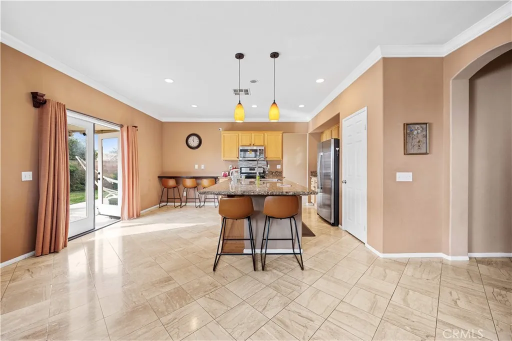 1441 Aster Pl, Beaumont, California 92223 home-pic-11