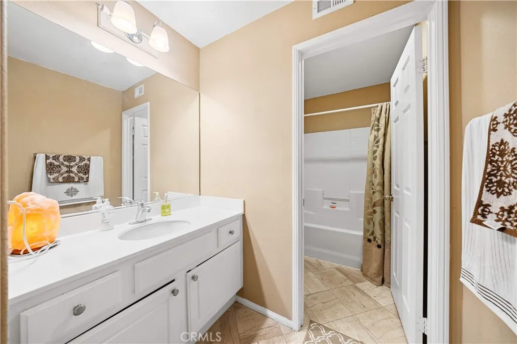 1441 Aster Pl, Beaumont, California 92223 home-pic-19