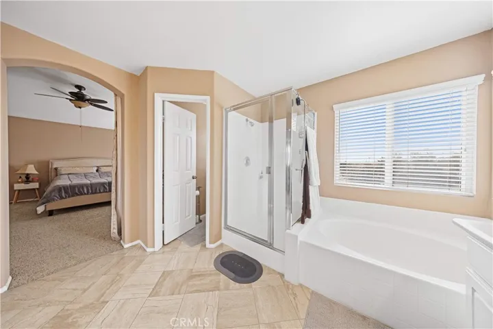 2nd floor primary bathroom