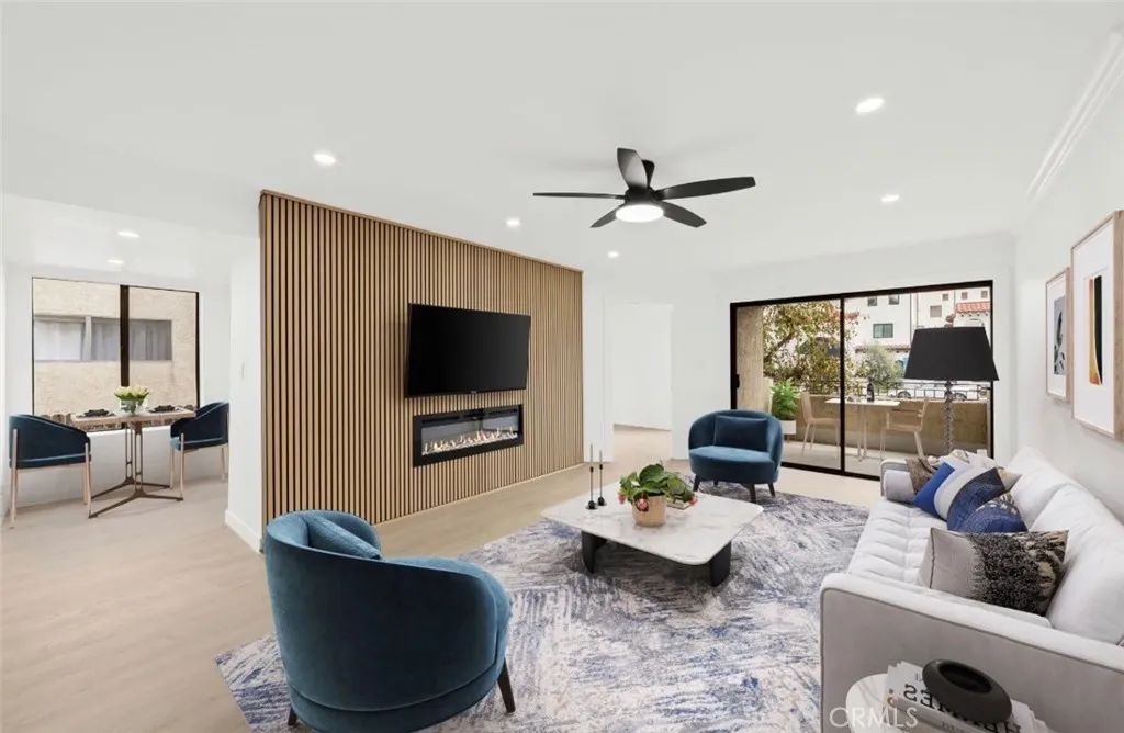 5009 Woodman Avenue 113, Sherman Oaks, California 91423 home-pic-2