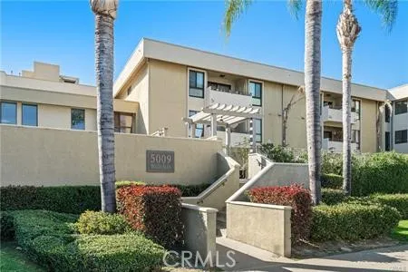 5009 Woodman Avenue 113, Sherman Oaks, California 91423 home-pic-1