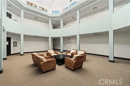 5009 Woodman Avenue 113, Sherman Oaks, California 91423 home-pic-28