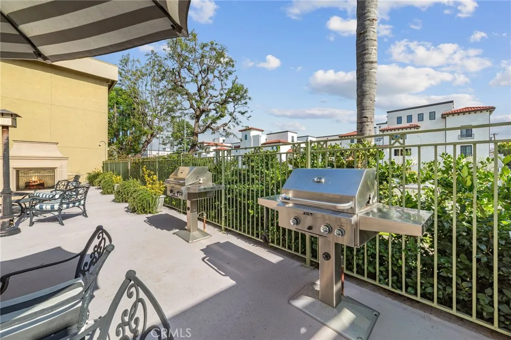 5009 Woodman Avenue 113, Sherman Oaks, California 91423 home-pic-27