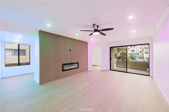 Color changing recessed lighting