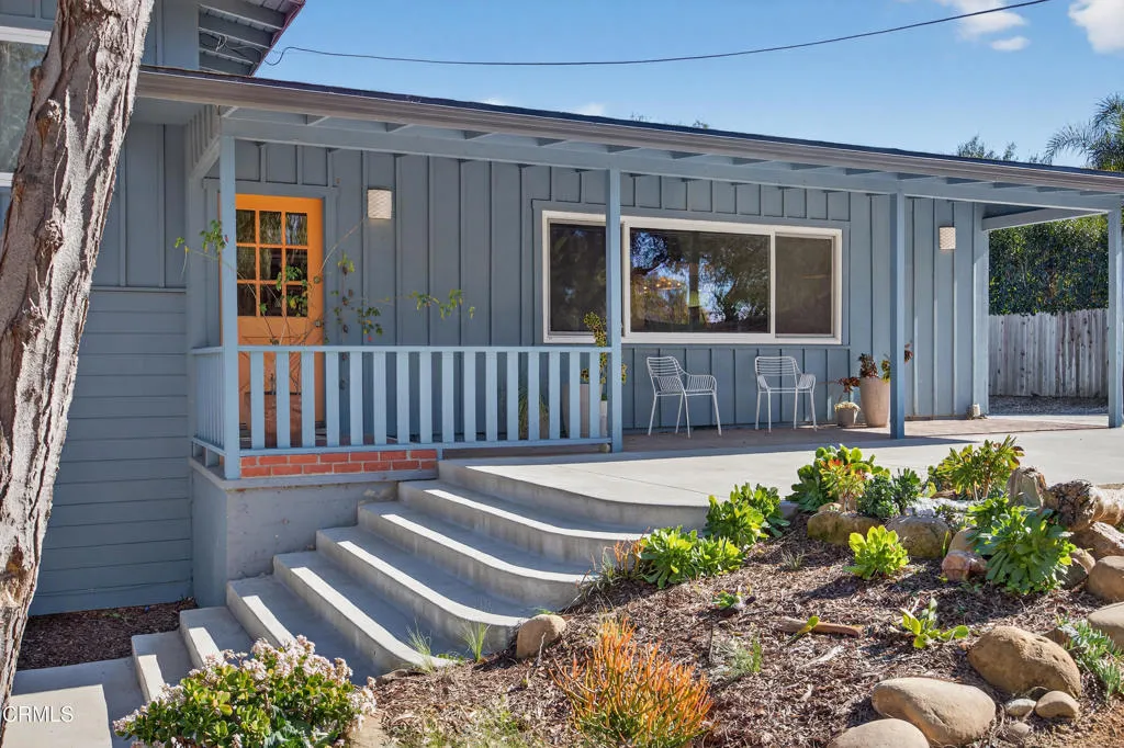 335 Encino Drive, Oak View, California 93022 home-pic-1