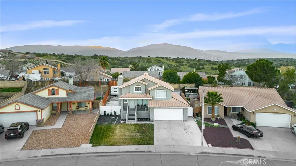 1832 Ivory, Palmdale, California 93550 home-pic-1