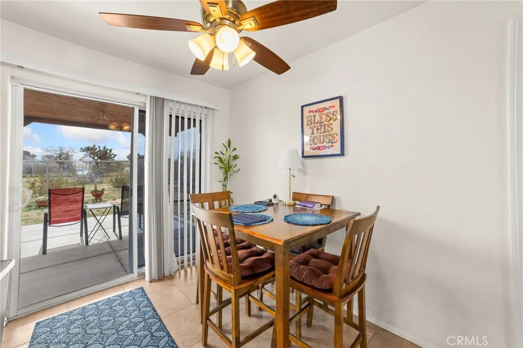 58375 Del Mar St, Yucca Valley, California 92284 home-pic-9