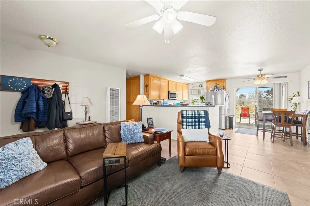 58375 Del Mar St, Yucca Valley, California 92284 home-pic-37