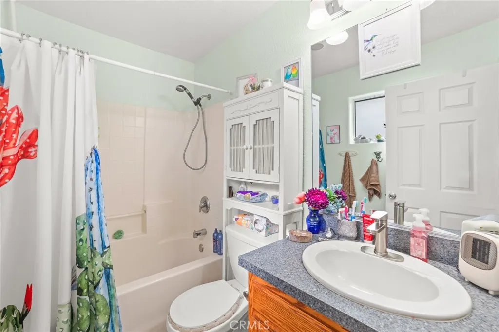 58375 Del Mar St, Yucca Valley, California 92284 home-pic-19