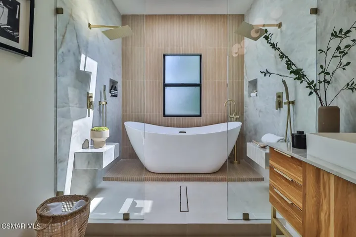 hPrimary Bedroom Ensuite7