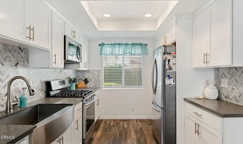 3175 Kelp Lane, Oxnard, California 93035 home-pic-6