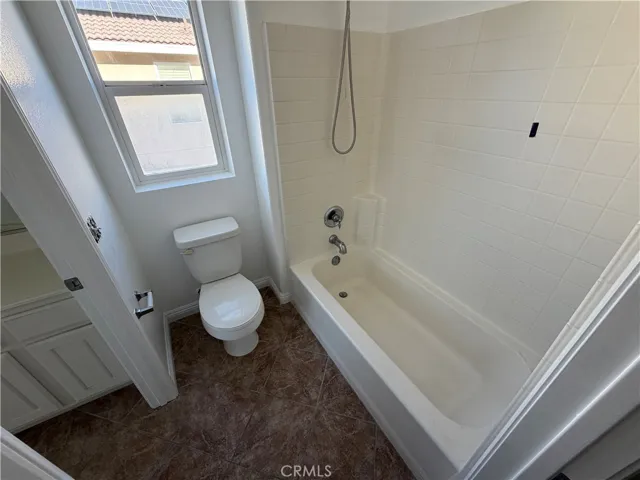 2nd Floor Full Bath