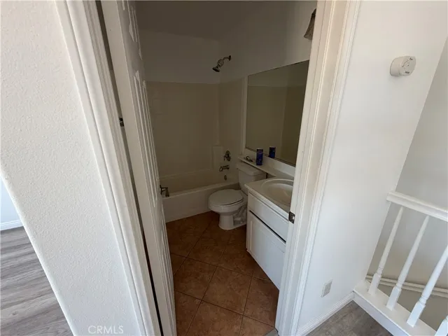 3rd Floor Full Bath