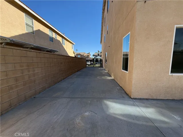 Side Yard 2 - Potential RV Parking