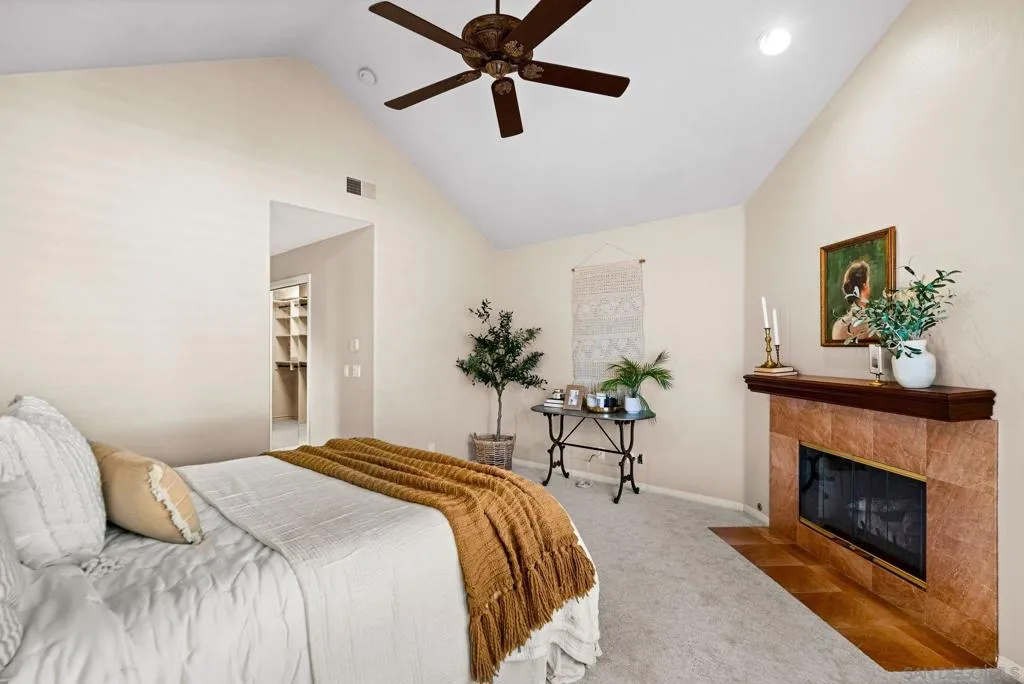 7455 Draper Ave 2, La Jolla, California 92037 home-pic-22
