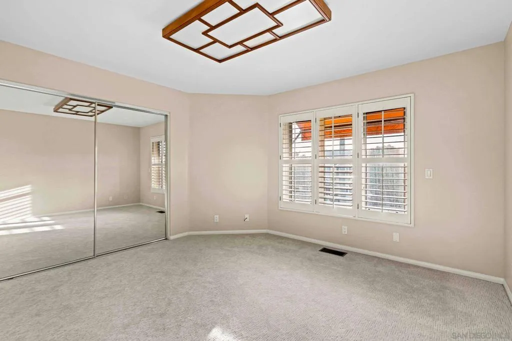7455 Draper Ave 2, La Jolla, California 92037 home-pic-29