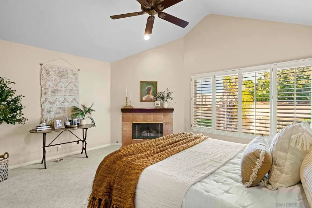7455 Draper Ave 2, La Jolla, California 92037 home-pic-21