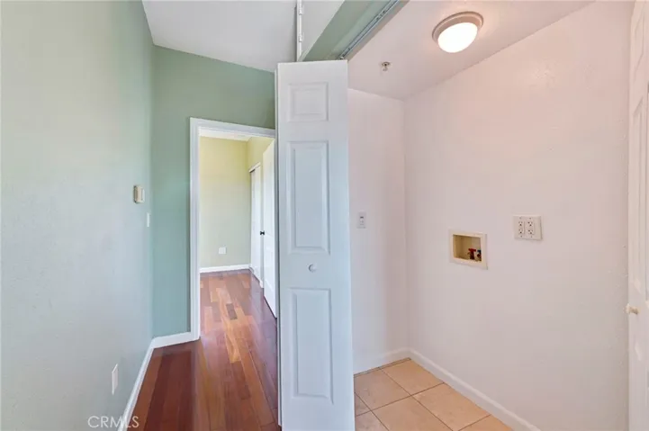 BACK HOUSE LAUNDRY AREA