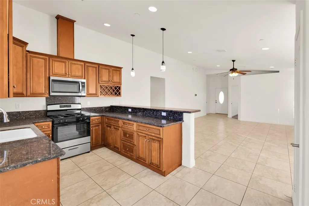 6748 El Sol, 29 Palms, California 92277 home-pic-10