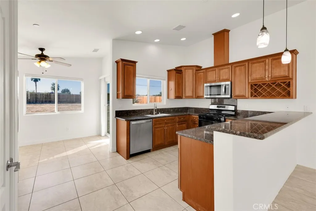 6748 El Sol, 29 Palms, California 92277 home-pic-9