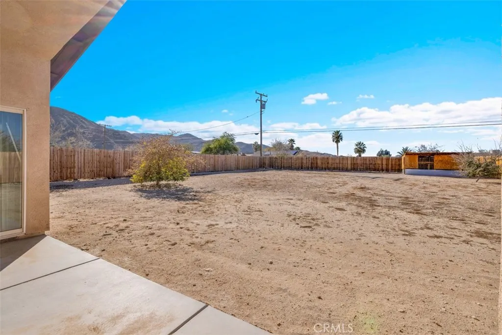 6748 El Sol, 29 Palms, California 92277 home-pic-34