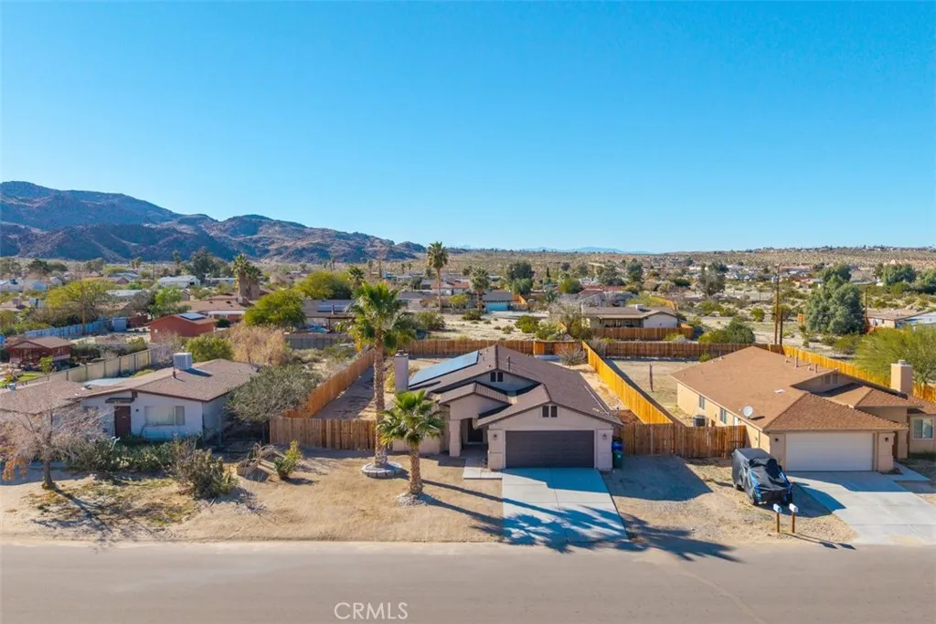 6748 El Sol, 29 Palms, California 92277 home-pic-32