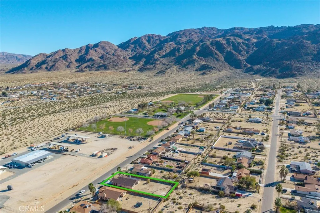 6748 El Sol, 29 Palms, California 92277 home-pic-43