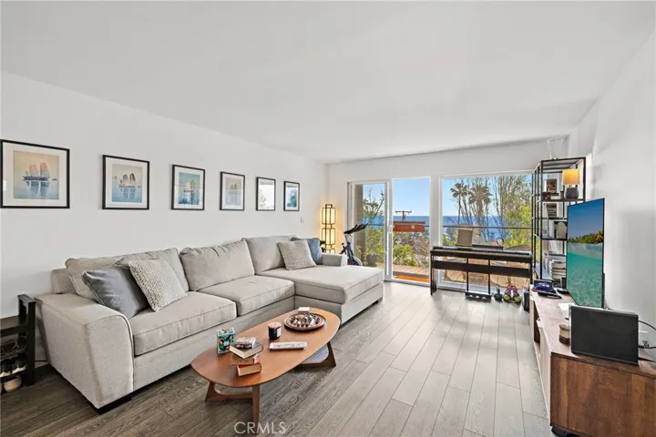 289 San Joaquin Drive, Laguna Beach, California 92651