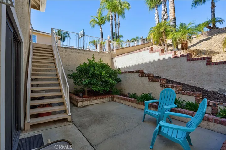 Sitting area off Bar and game room