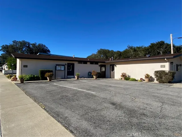 Daisy Hill"s MPC-Library, Laundry, Spa, Game rm