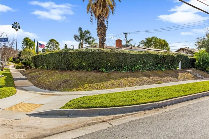 1235 W Cypress, Redlands, California 92373